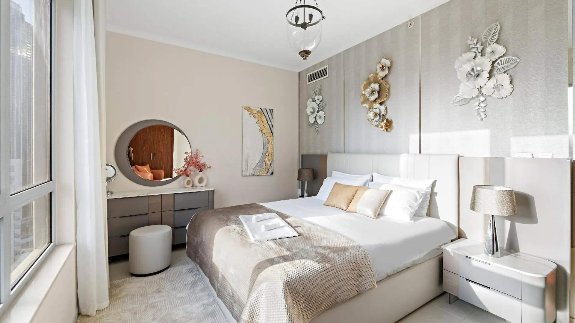 Ace Luxe, 2Br, Downtown, Burj Khalifa & Dubai Fountain View, 5 Mins Walk To Dubai Mall Lägenhet