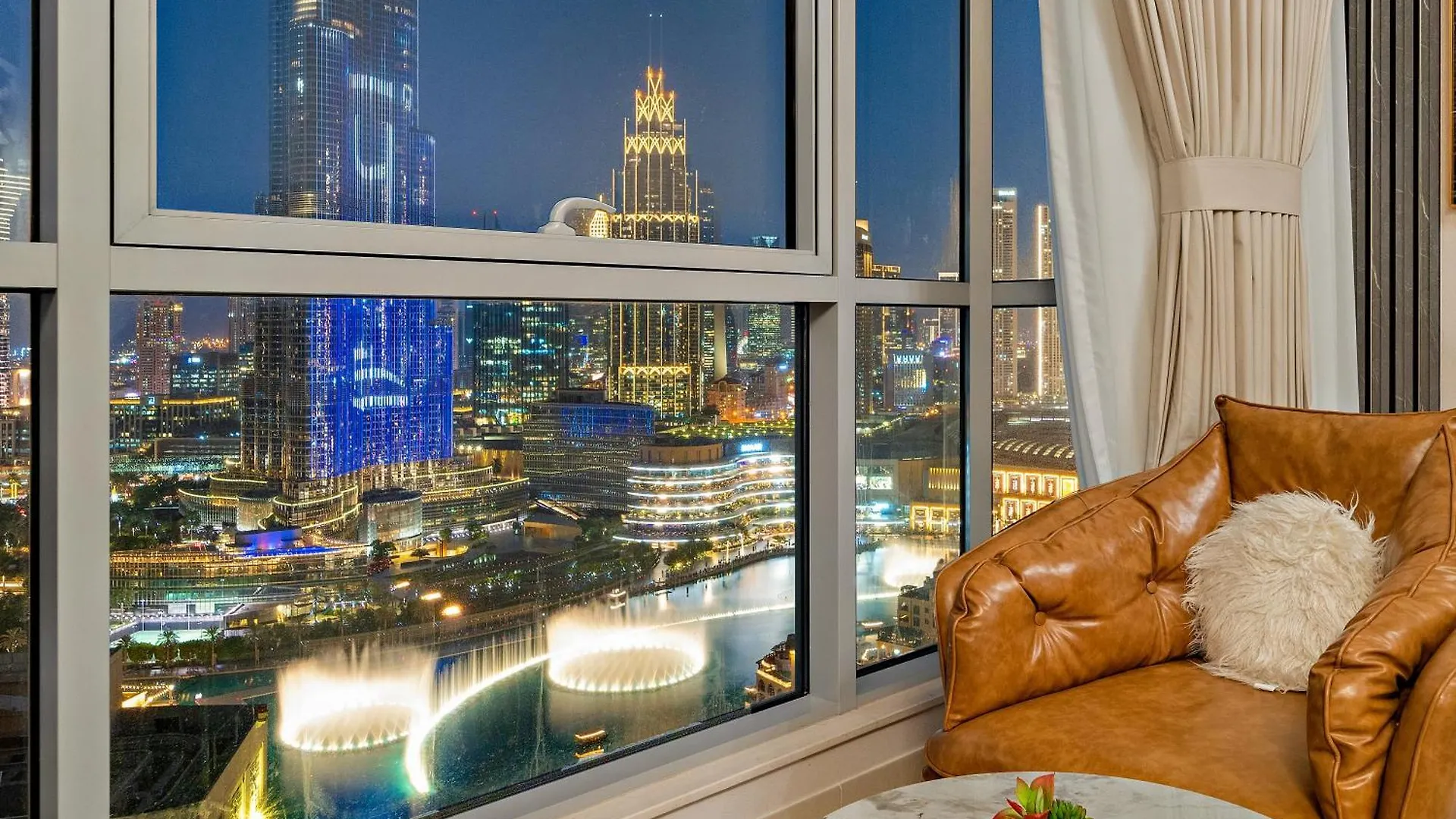 Ace Luxe, 2Br, Downtown, Burj Khalifa & Dubai Fountain View, 5 Mins Walk To Dubai Mall 0*,  Emiratos Árabes Unidos