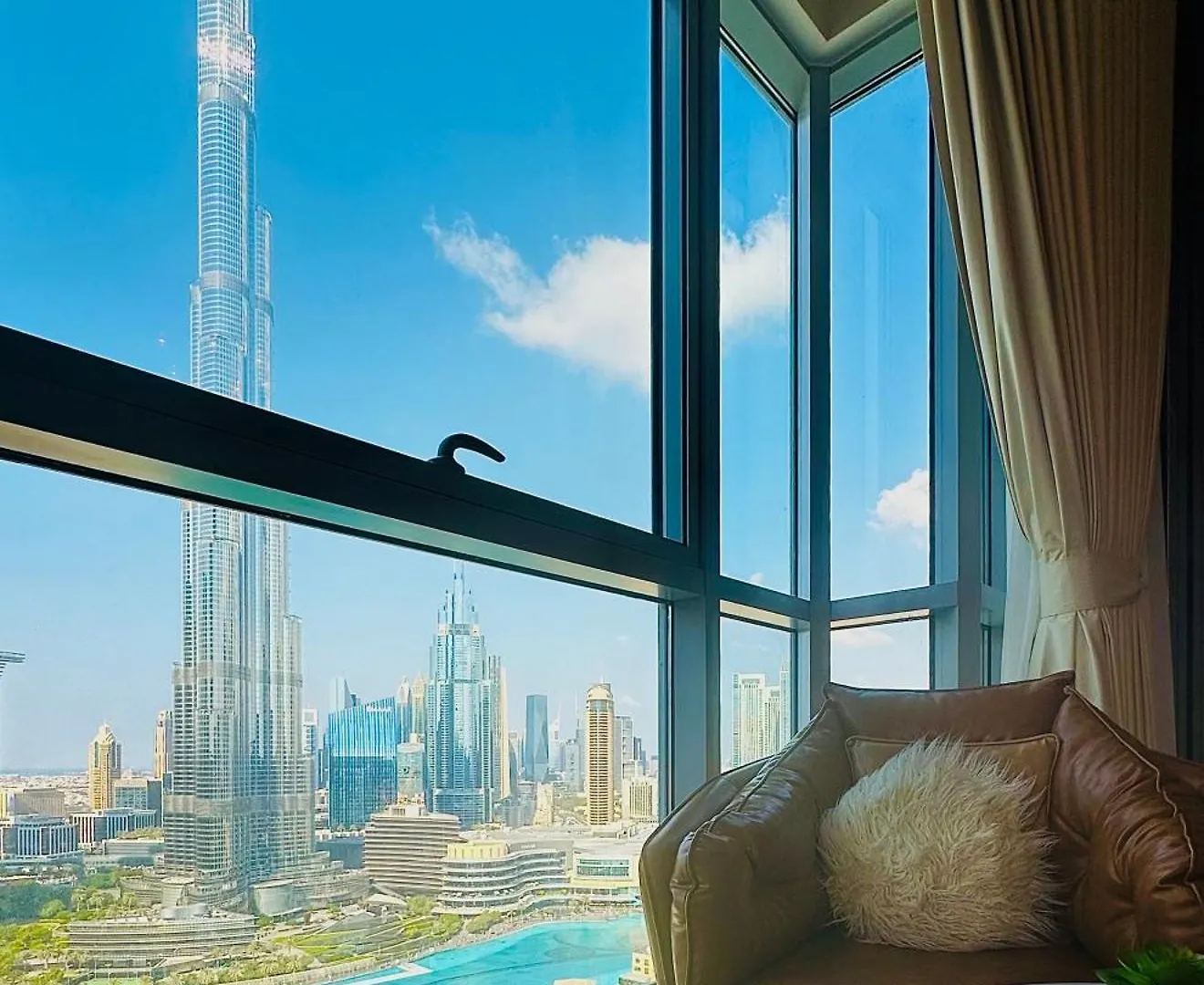 Apartment Ace Luxe, 2Br, Downtown, Burj Khalifa & Dubai Fountain View, 5 Mins Walk To Dubai Mall